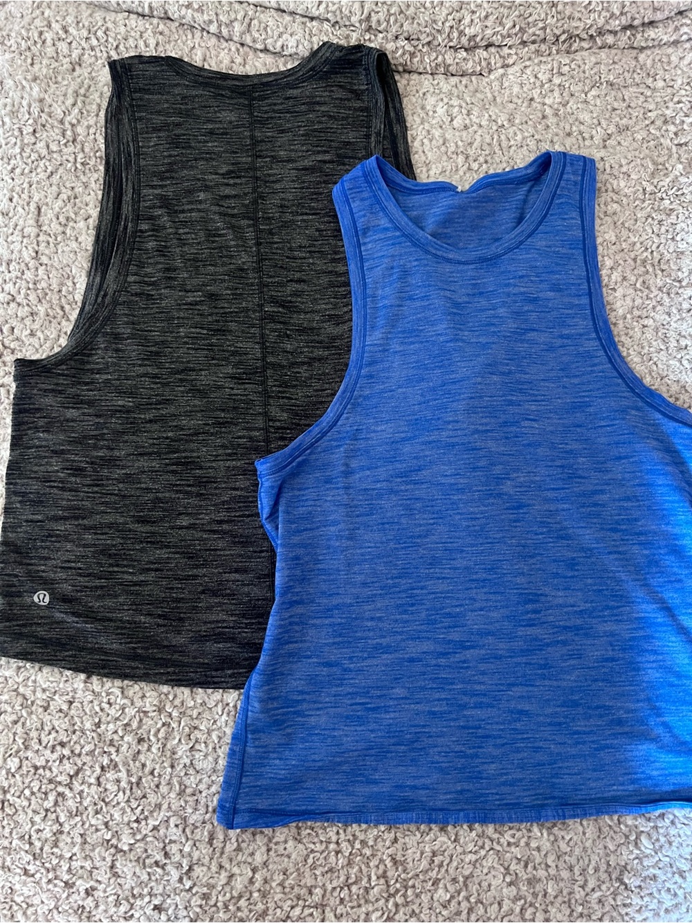 Lululemon women’s muscle tanks